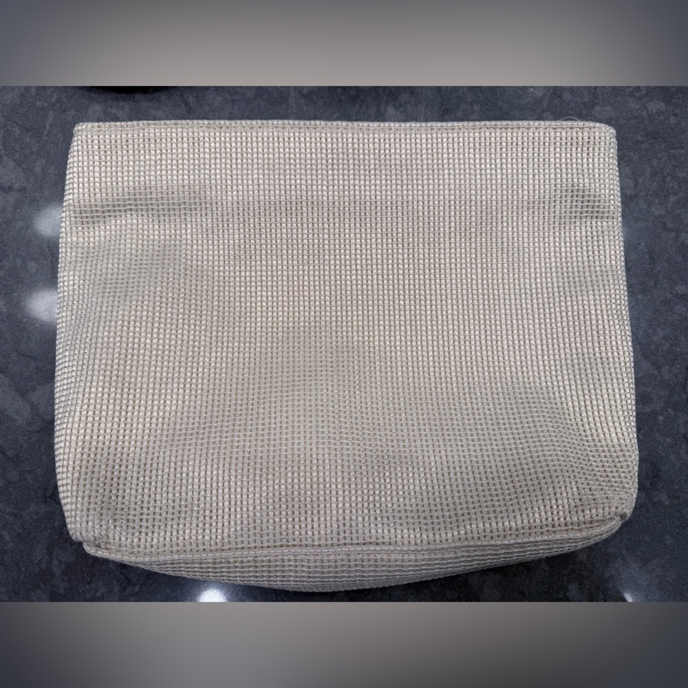 Cream with Gold Thread Pouch